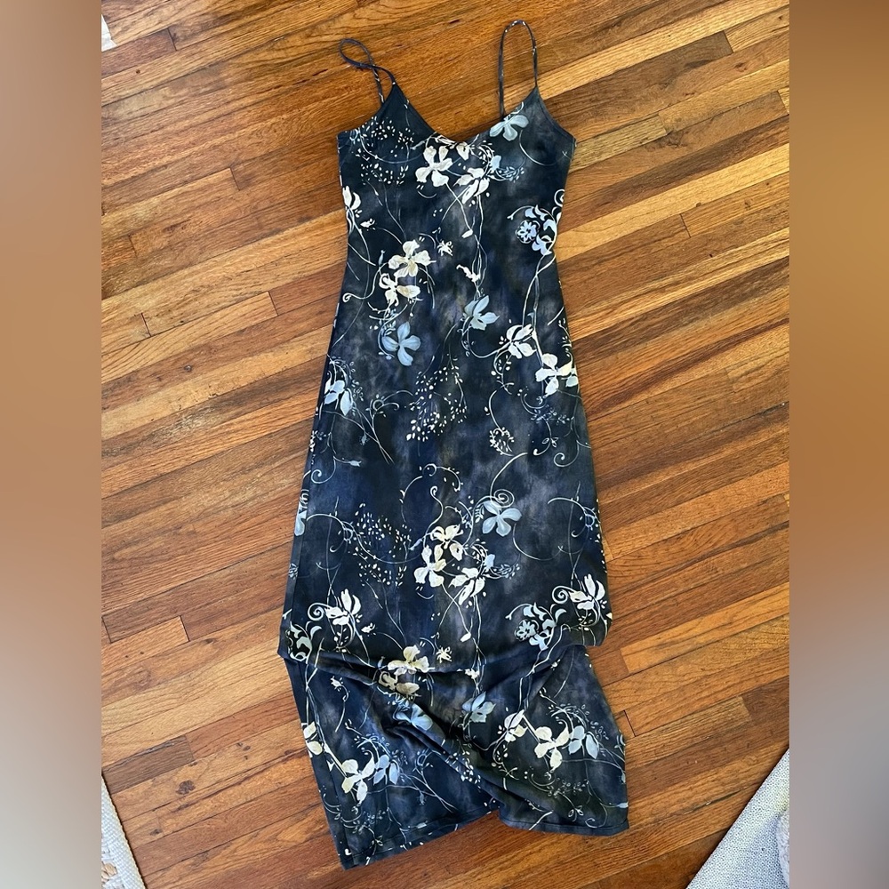 90s/Y2k Navy blue floral midi slip dress with spaghetti straps SOLD